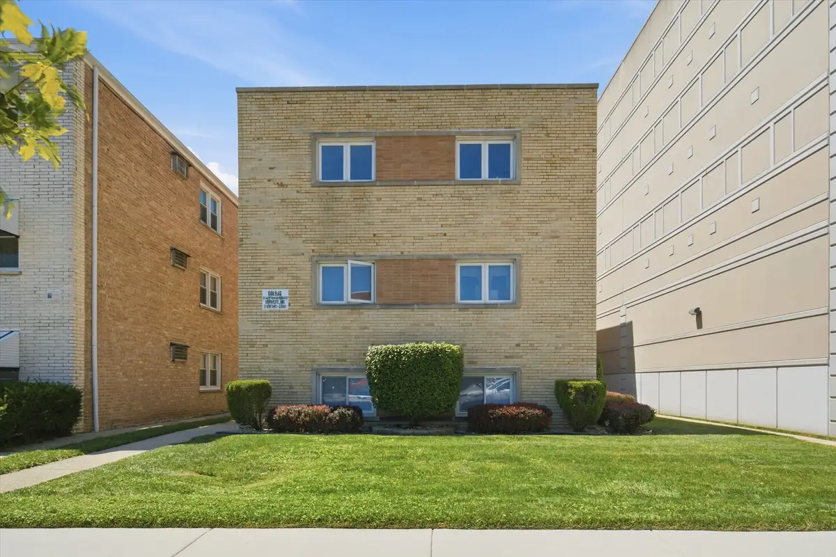 3326 Grove Avenue #6, Berwyn, IL 60402 - #1
