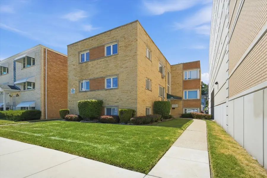 3326 Grove Avenue #6, Berwyn, IL 60402 - #3