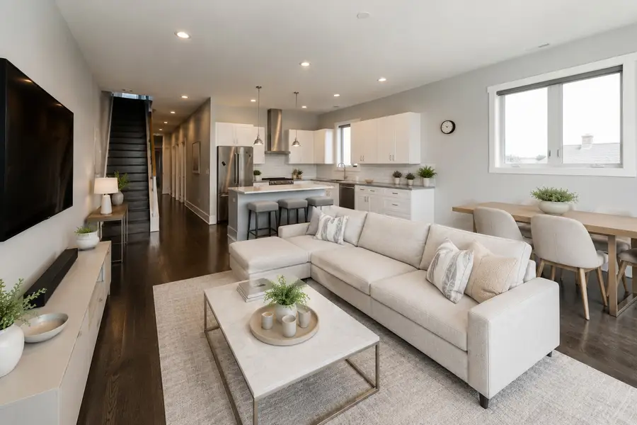 2018 S Loomis Street #3, Chicago, IL 60608 - #2