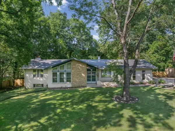 2417 Mayfair Drive, Joliet, IL 60433