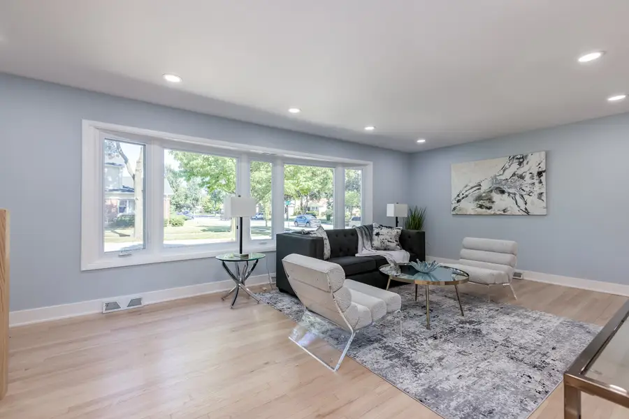 7600 Lowell Avenue, Skokie, IL 60076 - #3