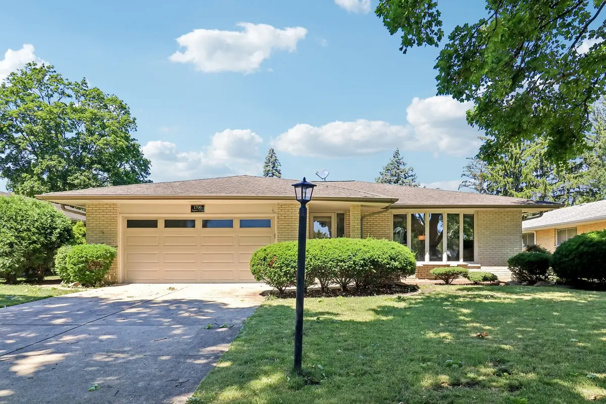 1706 N Aspen Drive, Mount Prospect, IL 60056 - #1