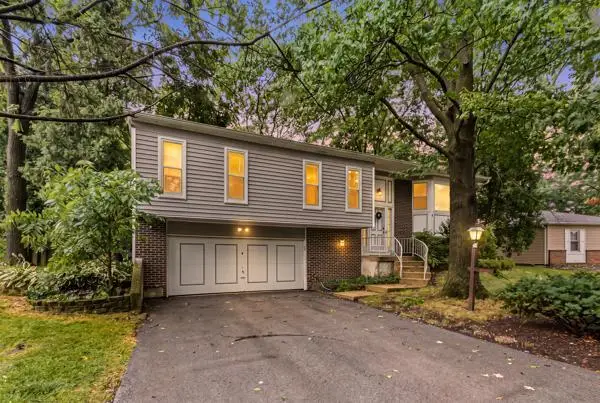 143 Camelot Way, Bolingbrook, IL 60440 - #2