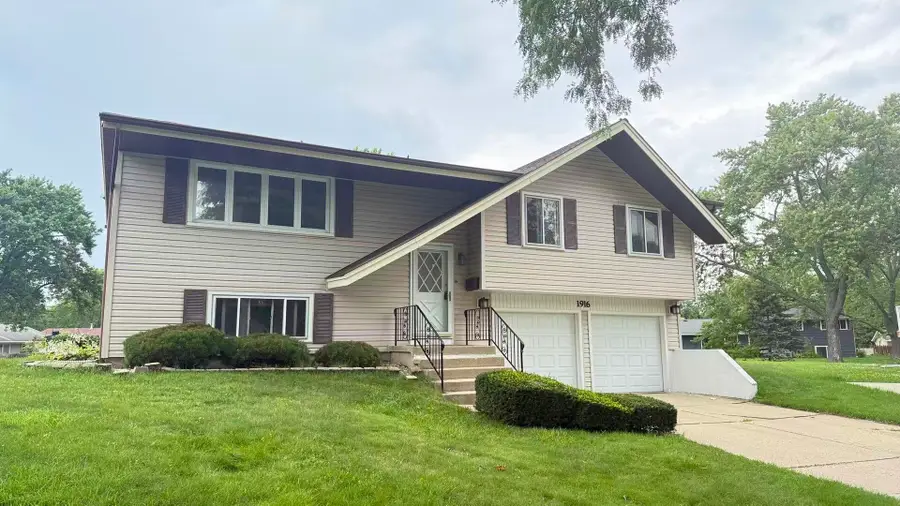 1916 Capital Court, Schaumburg, IL 60193 - #2