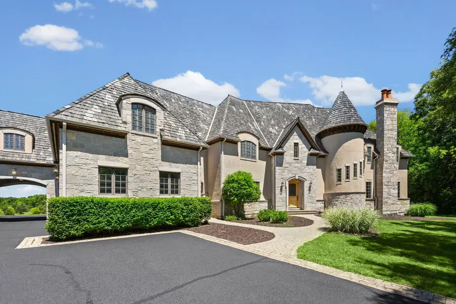594 N Plum Tree Road, Barrington, IL 60010 - #2