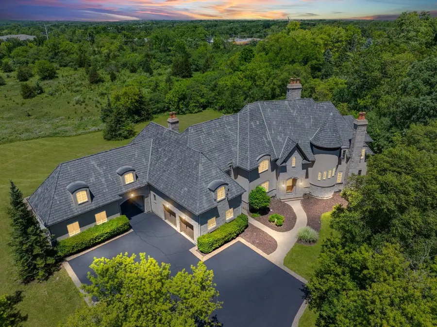 594 N Plum Tree Road, Barrington, IL 60010 - #3