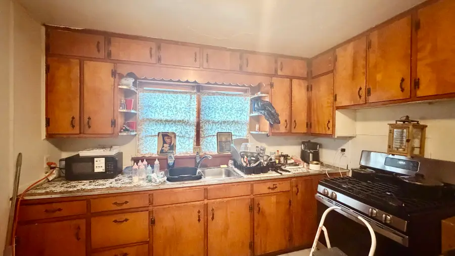 1407 S Sycamore Street, Centralia, IL 62801 - #2