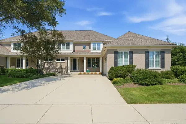 2004 Claridge Court, Northbrook, IL 60062