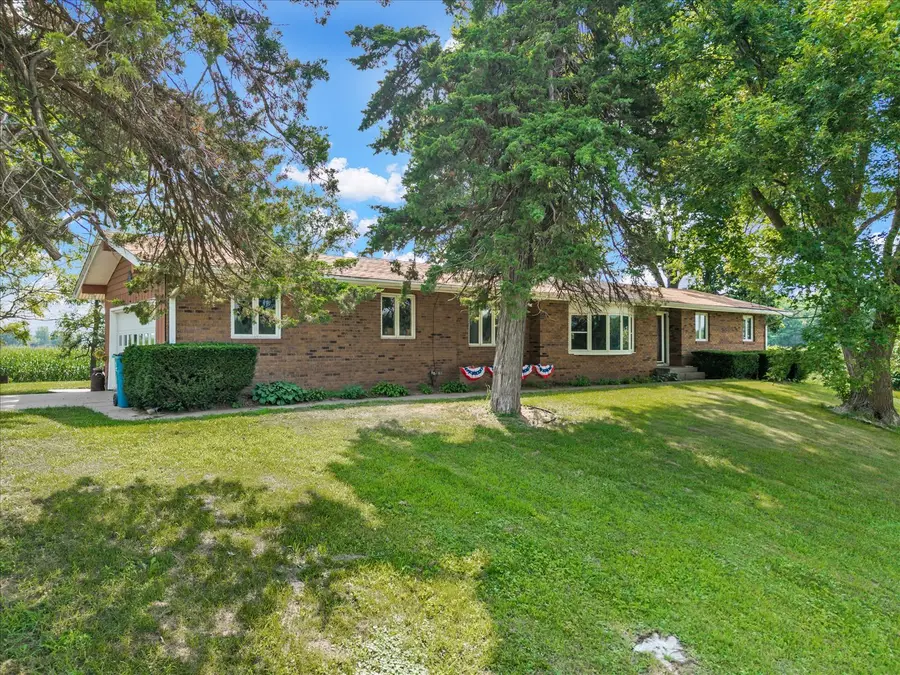 7627 New Liberty Road, Walcott, IA 52773 - #2