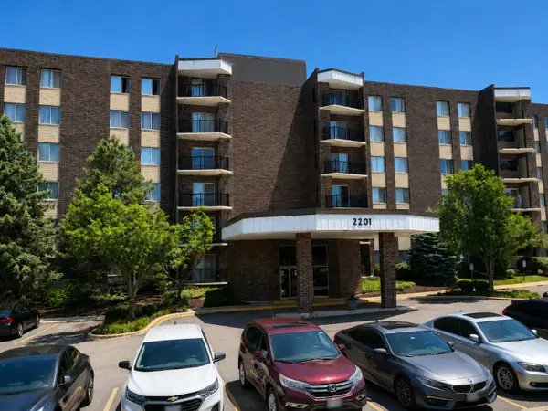 Address Withheld By Seller, Lombard, IL 60148