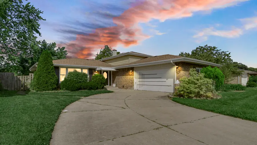 544 Thornwood Drive, South Holland, IL 60473 - #2