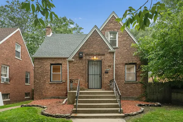 10106 S Crandon Avenue, Chicago, IL 60617