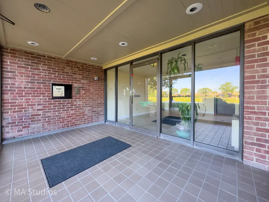 6 Villa Verde Drive #201, Buffalo Grove, IL 60089 - #3