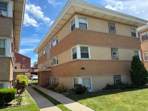 1194 S Kenilworth Avenue #1W, Oak Park, IL 60304
