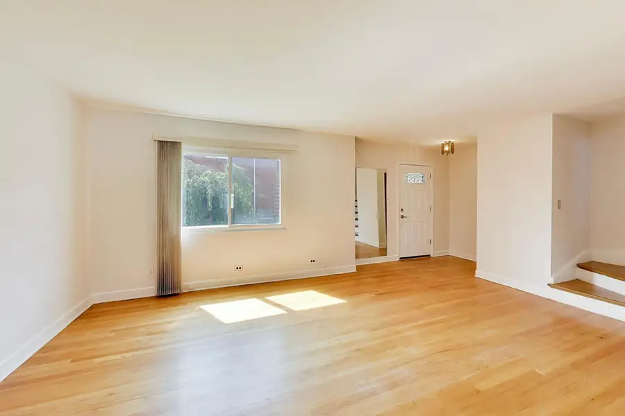 3941 W Ainslie Street #E, Chicago, IL 60625 - #3