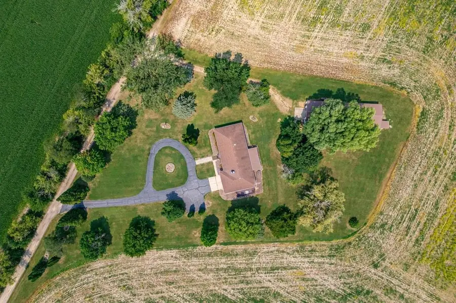8251 N Quail Ridge Road, Leaf River, IL 61047 - #3