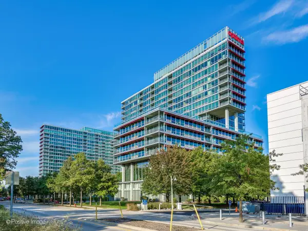 9715 Woods Drive #402, Skokie, IL 60077