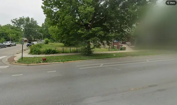 1054 W Marquette Road, Chicago, IL 60621