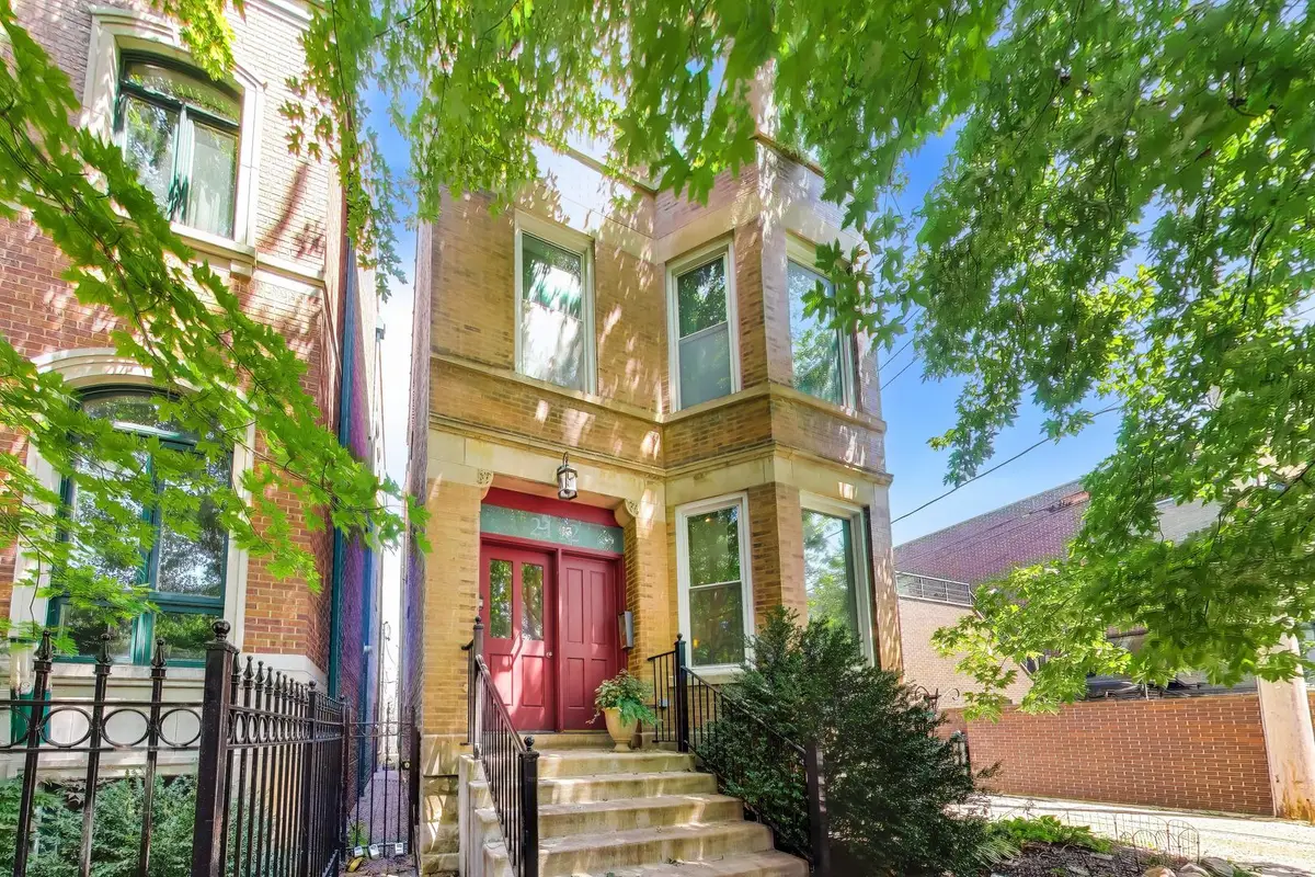 2112 W Cortland Street #1, Chicago, IL 60647 - #1