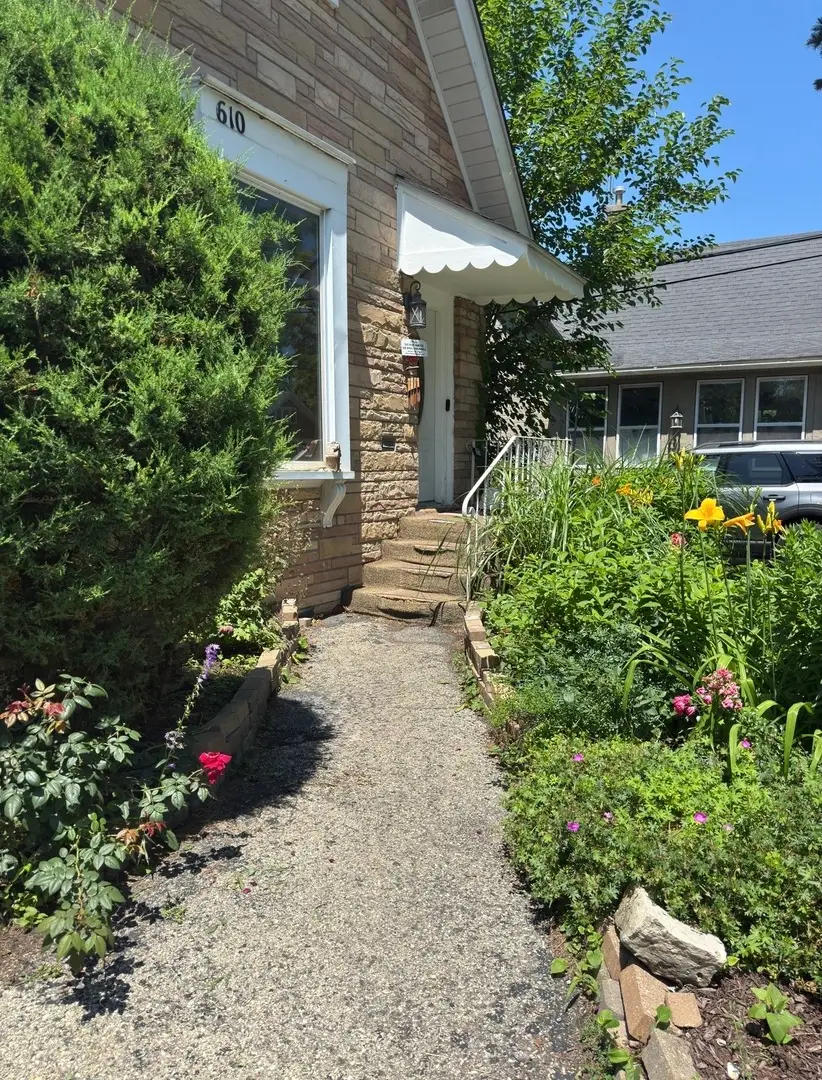 610 Mcclure Avenue, Elgin, IL 60123 - #2