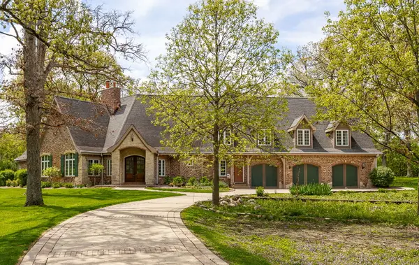 7S460 Donwood Drive, Naperville, IL 60540