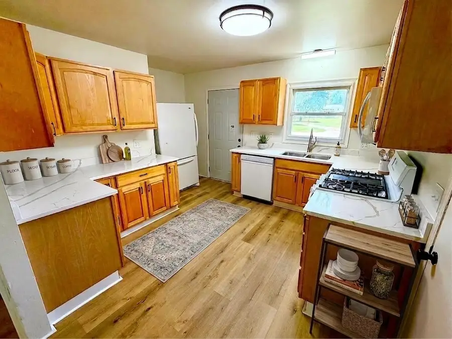 10910 Ventura Boulevard, Machesney Park, IL 61115 - #3