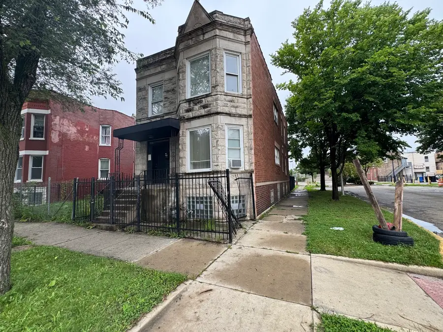 3900 W Flournoy Street, Chicago, IL 60624 - #2