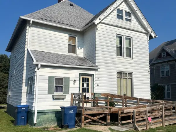 216 N Vine Street, Kewanee, IL 61443