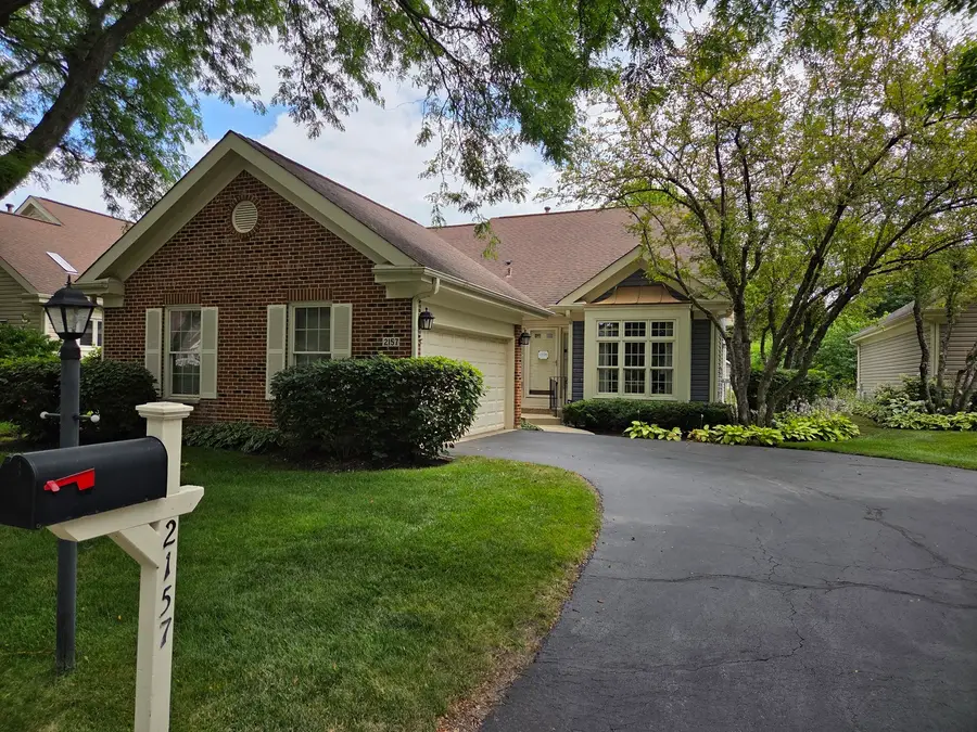 2157 N Lake Shore Circle, Arlington Heights, IL 60004 - #2