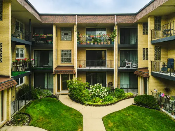 5024 N Austin Avenue #2E, Chicago, IL 60630
