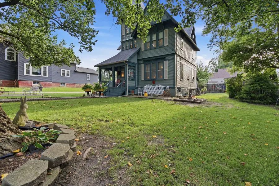 719 N Center Street, Clinton, IL 61727 - #2