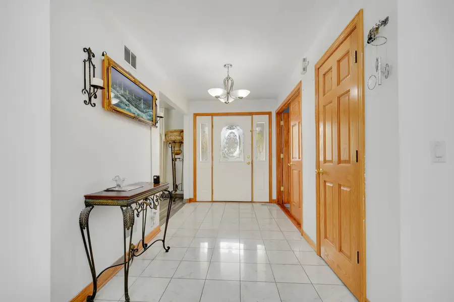 14650 Lamon Avenue, Midlothian, IL 60445 - #3