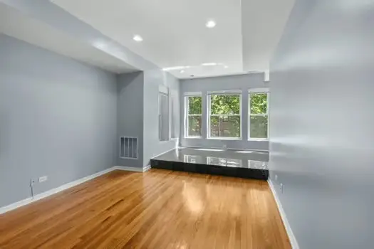 6710 S Ridgeland Avenue #2B, Chicago, IL 60649 - #3
