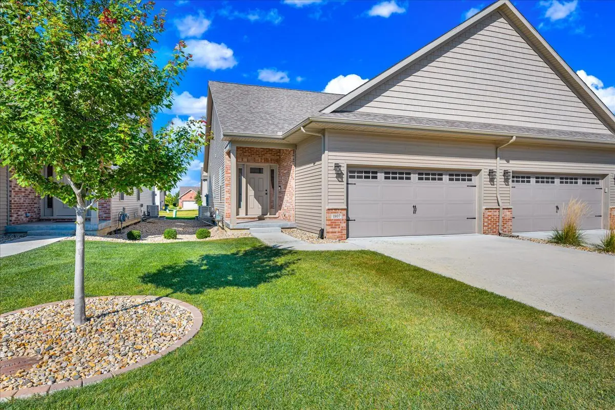 1807 Glenbridge Road, Bloomington, IL 61704 - #1