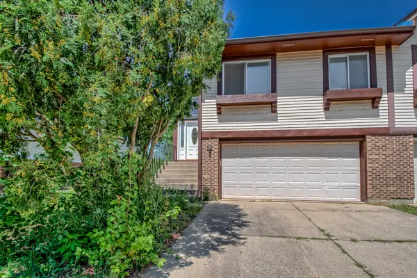 1419 Chippewa Trail, Wheeling, IL 60090