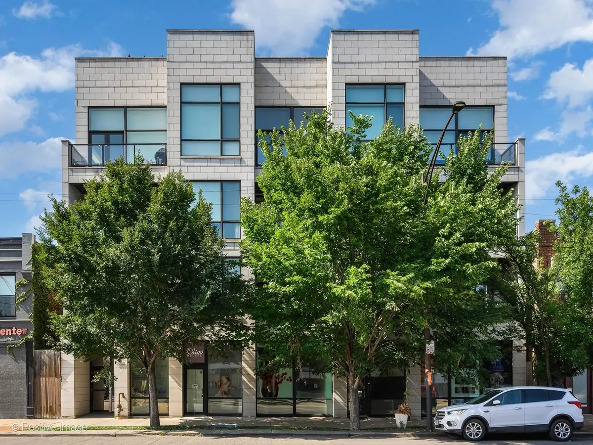 2550 W Fullerton Avenue #2E, Chicago, IL 60647 - #1