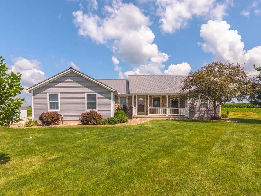 9850 N 300 East Road, Gridley, IL 61744 - #2