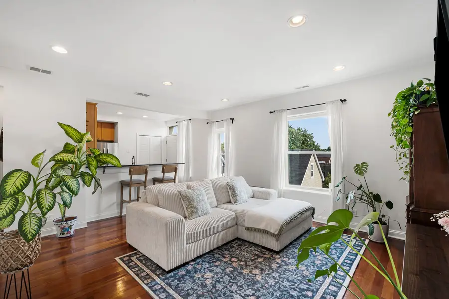 3435 W Berteau Avenue #3C, Chicago, IL 60618 - #2