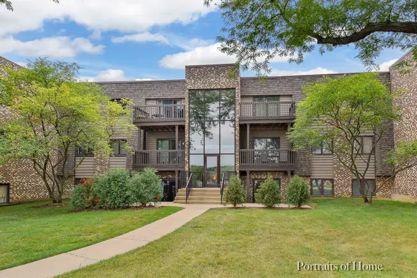 1464 Stonebridge Circle #E3, Wheaton, IL 60189