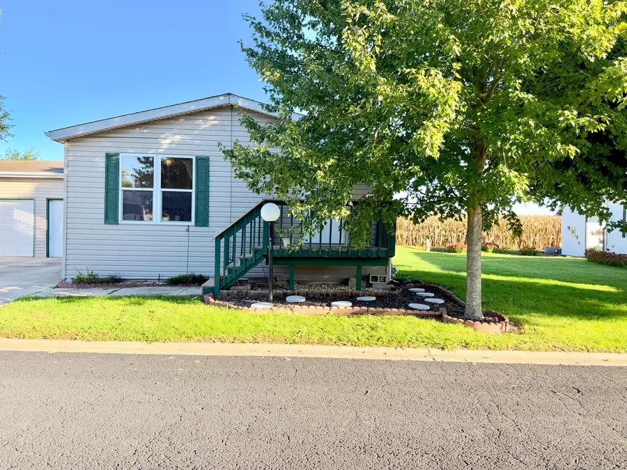 452B Meadowlark Circle, Sandwich, IL 60548 - #2