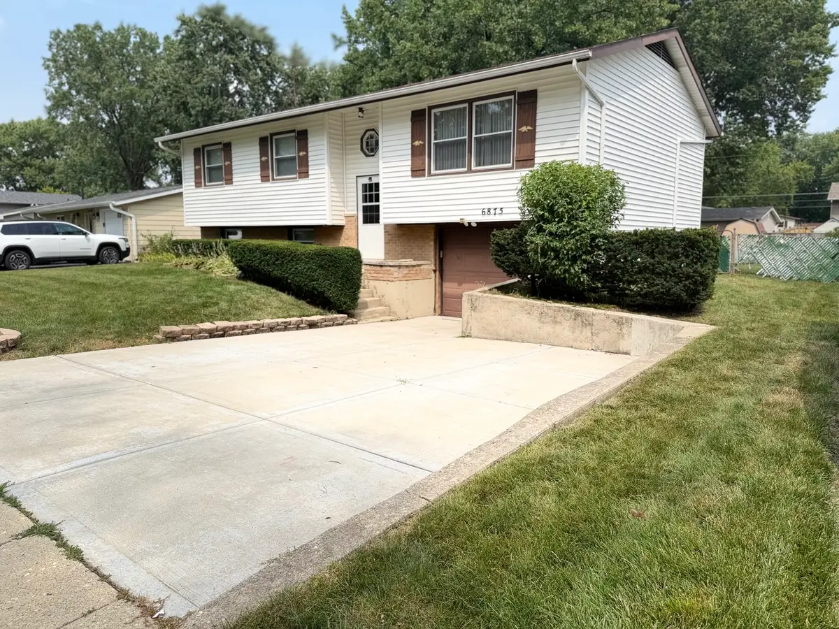 6875 Glenwood Lane, Hanover Park, IL 60133 - #1