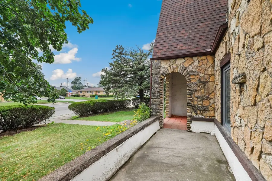 905 Wentworth Avenue, Calumet City, IL 60409 - #2