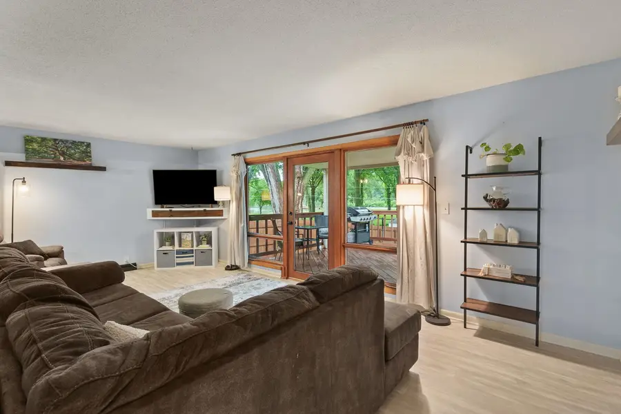1717 Fairmeadows Drive, Bettendorf, IA 52722 - #3
