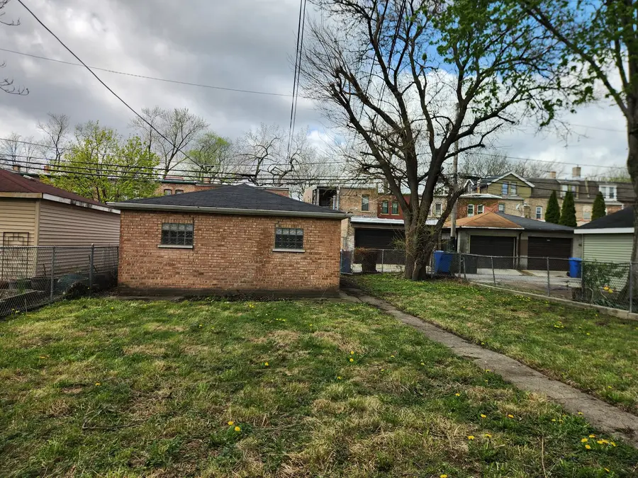11420-11422 S Champlain Avenue, Chicago, IL 60628 - #2