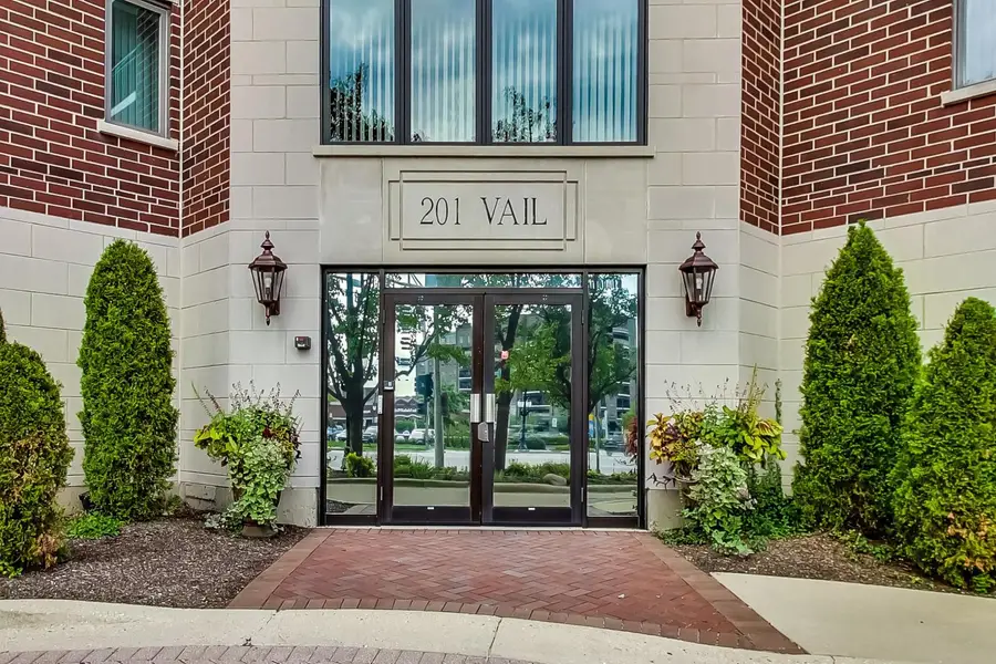 201 N Vail Avenue #307, Arlington Heights, IL 60004 - #2