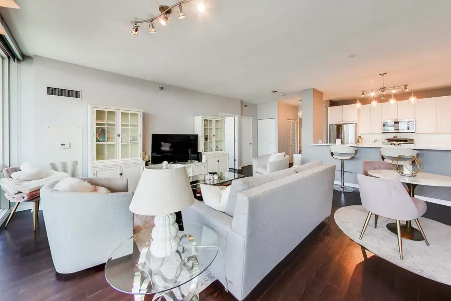 757 N Orleans Street #1105, Chicago, IL 60654 - #3