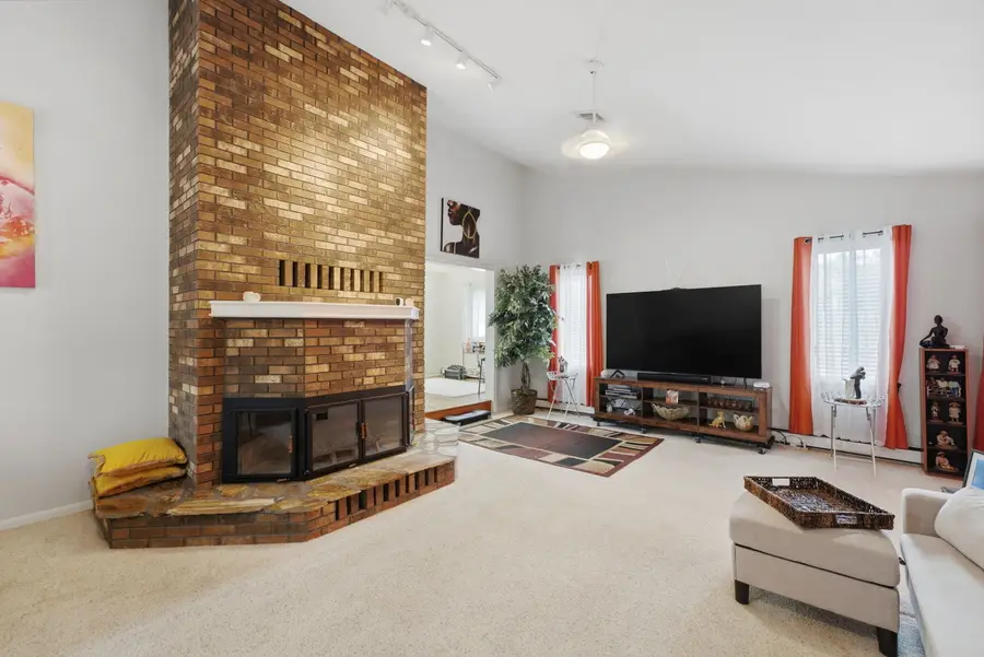 3707 77th Street Court, Moline, IL 61265 - #3