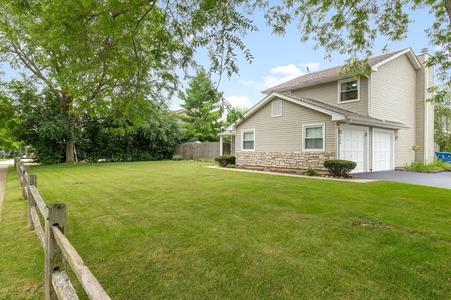 300 Oakbrook Court, Bartlett, IL 60103 - #2