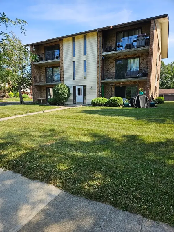 9817 Treetop Drive #2A, Orland Park, IL 60462
