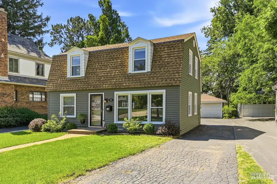 125 W Adams Street, Villa Park, IL 60181 - #2